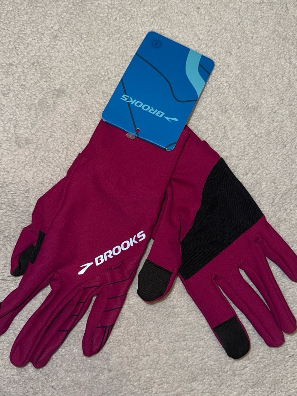 Brooks Magenta and Black Touchscreen Running Gloves